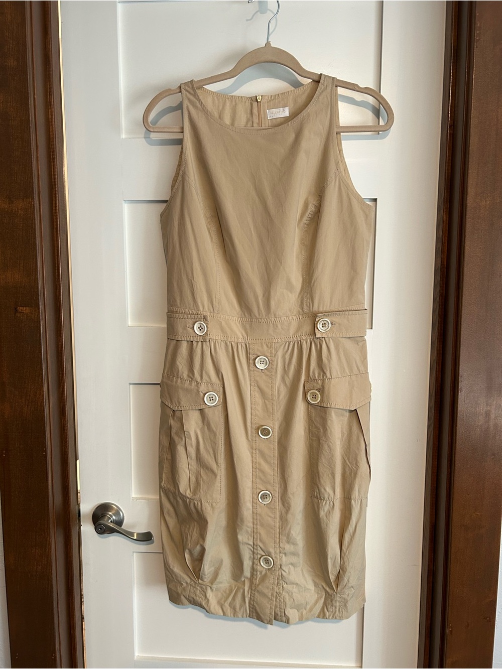 Valentino Roma Beige Sleeveless utility button front dress with pockets Size 48